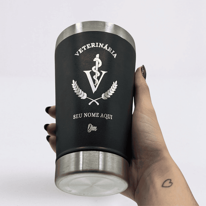 Veterinária – Copo Térmico Preto Personalizado | Seu Nome + Brinde