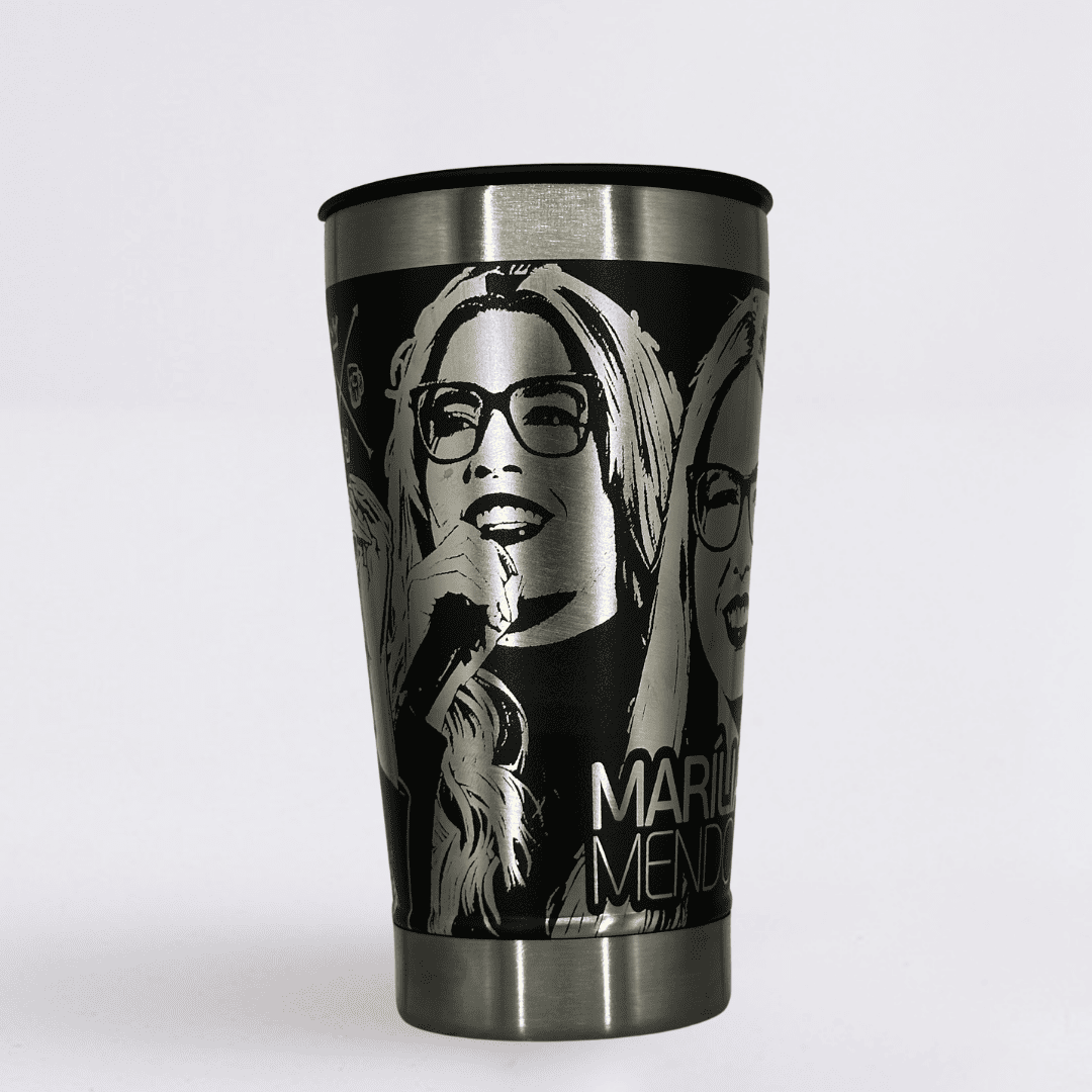 Marília Mendonça  – Copo Térmico Preto Personalizado 360° a Laser + Brinde